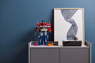 LEGO® Icons Transformers: Optimus Prime 10302