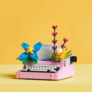 LEGO® Creator 3in1 Typewriter with Flowers 31169