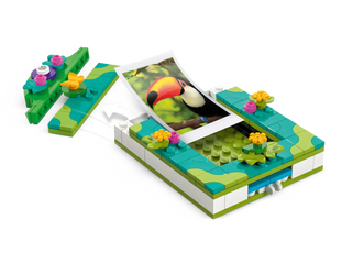 LEGO® ǀ Disney Encanto Mirabel’s Photo Frame and Jewelry Box 43239