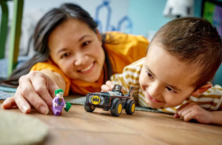 LEGO® DC Batmobile™ Pursuit: Batman™ vs. The Joker™ 76264