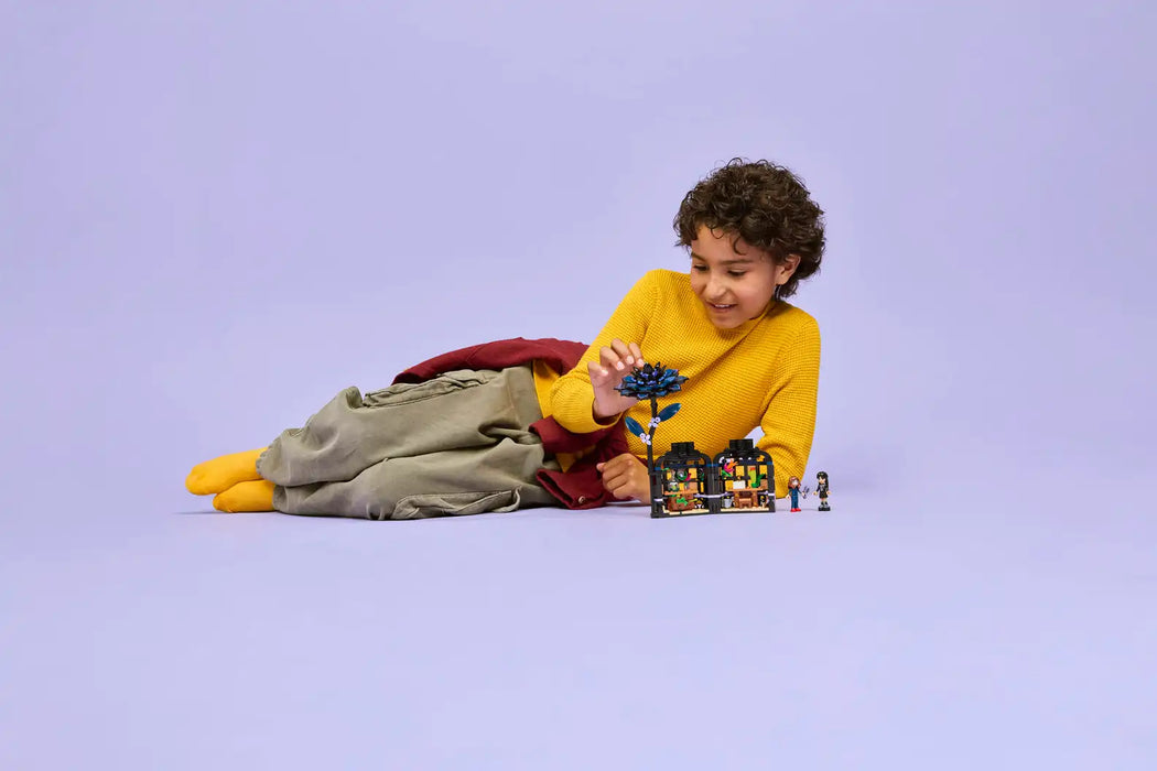 LEGO® Wednesday Black Dahlia Flower 76784