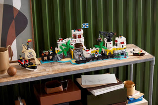 [DAMAGED BOX SALE!] LEGO® Icons™ Eldorado Fortress 10320 - Moore's Minifigures
