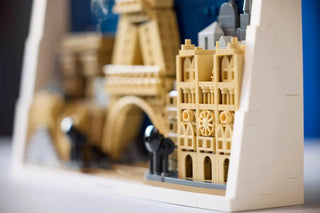 LEGO® Architecture Paris – City of Love 21064 - Moore's Minifigures