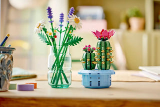 LEGO® Botanicals™ Flowering Cactus 11509 - Moore's Minifigures