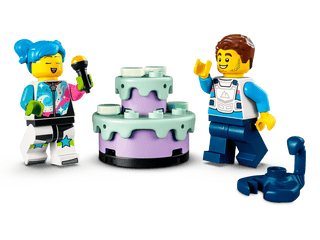 LEGO® City The Knockdown Stunt Challenge 60341 (Retired) - Moore's Minifigures