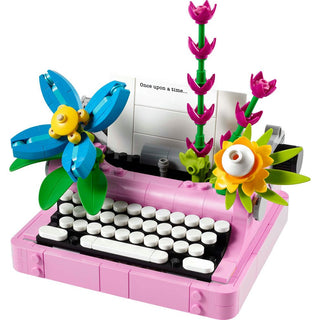 LEGO® Creator 3in1 Typewriter with Flowers 31169 - Moore's Minifigures