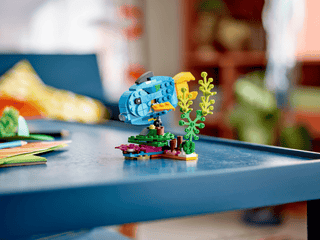 LEGO® Creator Exotic Parrot 31136 (Retiring Soon) - Moore's Minifigures