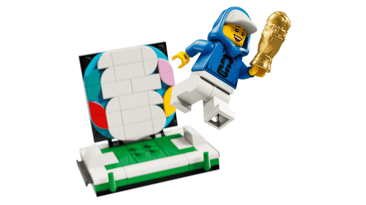 LEGO® Editions FIFA World Cup™ Official Trophy 43020 - Moore's Minifigures