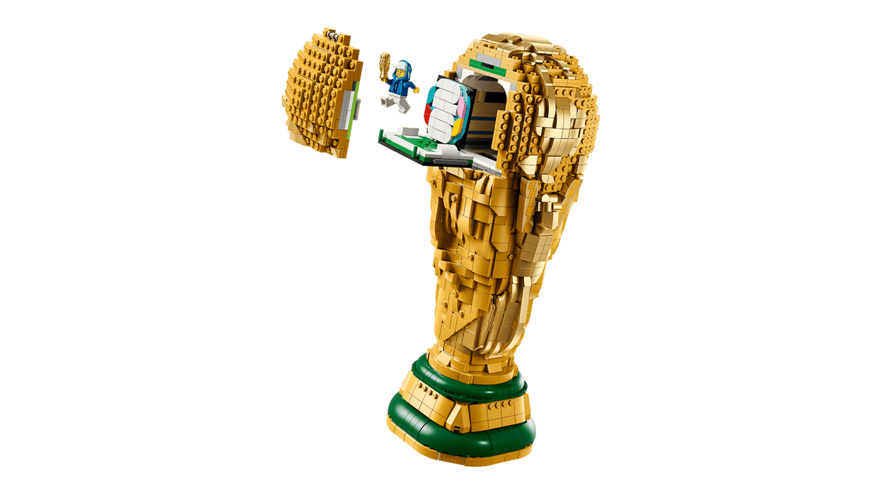 LEGO® Editions FIFA World Cup™ Official Trophy 43020 - Moore's Minifigures