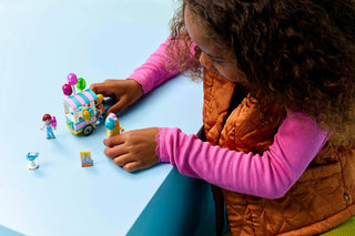 LEGO® Friends Ice Cream & Balloon Stand 42692 - Moore's Minifigures
