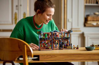 LEGO® Icons Bookstore: Book Nook 11379 - Moore's Minifigures