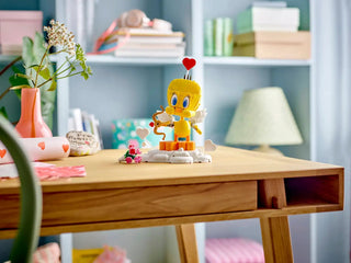 LEGO® Looney Tunes™ Sweetheart Tweety Bird 40824 - Moore's Minifigures