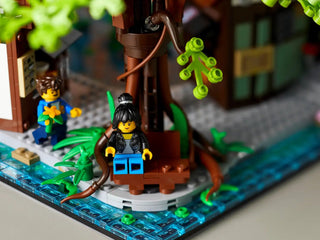 LEGO® NINJAGO® City Gardens 71741 - Moore's Minifigures