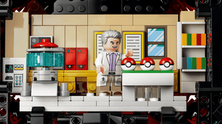 LEGO® Pokémon™ Iconic Trainer Moments Poké Ball 72154 - Moore's Minifigures