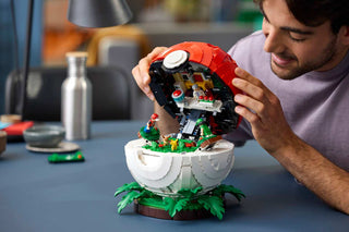 LEGO® Pokémon™ Iconic Trainer Moments Poké Ball 72154 - Moore's Minifigures