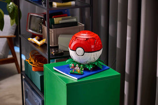 LEGO® Pokémon™ Iconic Trainer Moments Poké Ball 72154 - Moore's Minifigures