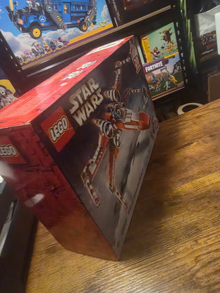 LEGO® Star Wars™ Christmas X-wing™ 4002019 (LEGO Employee Exclusive Gift 2019) (Retired) - Moore's Minifigures
