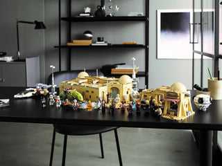 LEGO® Star Wars™ Mos Eisley Cantina™ 75290 - Moore's Minifigures