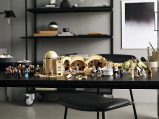 LEGO® Star Wars™ Mos Eisley Cantina™ 75290 - Moore's Minifigures