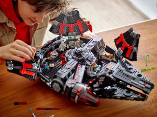 LEGO® Star Wars™ The Dark Falcon 75389 - Moore's Minifigures