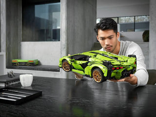 LEGO® Technic™ Lamborghini Sián FKP 37 42115 (Retired) - Moore's Minifigures
