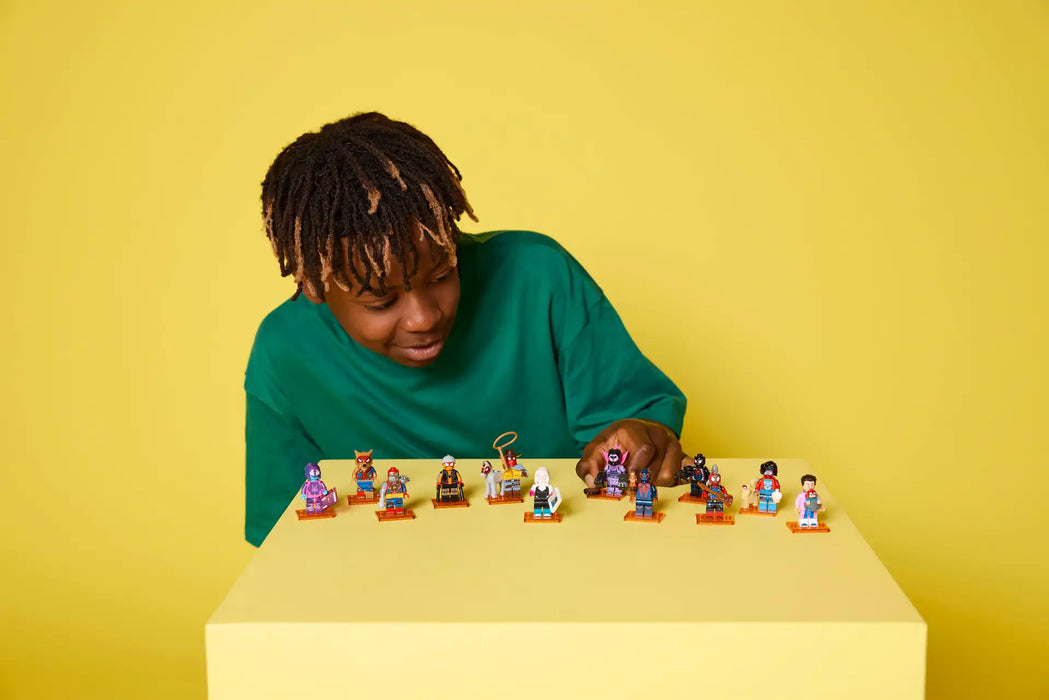 LEGO® Minifigures™ Spider-Man: Across the Spider-Verse 71050