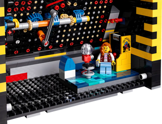 LEGO® Icons PAC-MAN Arcade 10323