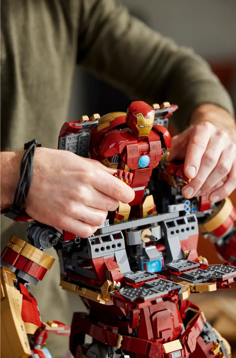 LEGO® Marvel Hulkbuster 76210
