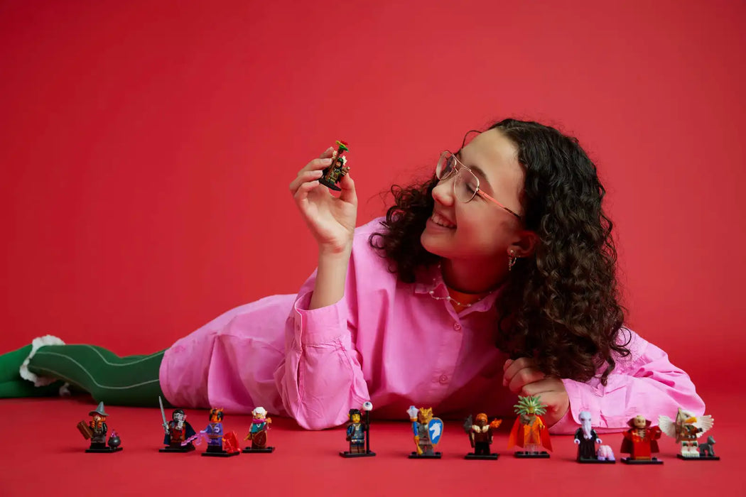 LEGO® Minifigures™ Dungeons & Dragons® 71047 - Dragonborn Paladin - Sealed LEGO® Minifigure Box