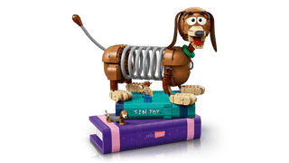 LEGO® ǀ Disney and Pixar Toy Story Slinky Dog Bookends 43301
