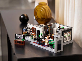 LEGO® Queer Eye – The Fab 5 Loft 10291 (Retired)