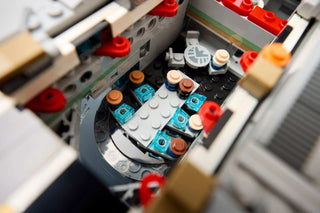 LEGO® ǀ Marvel S.H.I.E.L.D. Helicarrier 76354