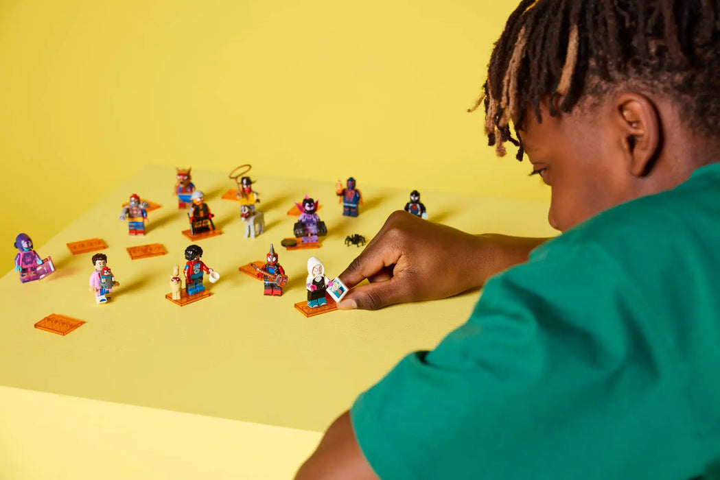 LEGO® Minifigures™ Spider-Man: Across the Spider-Verse 71050