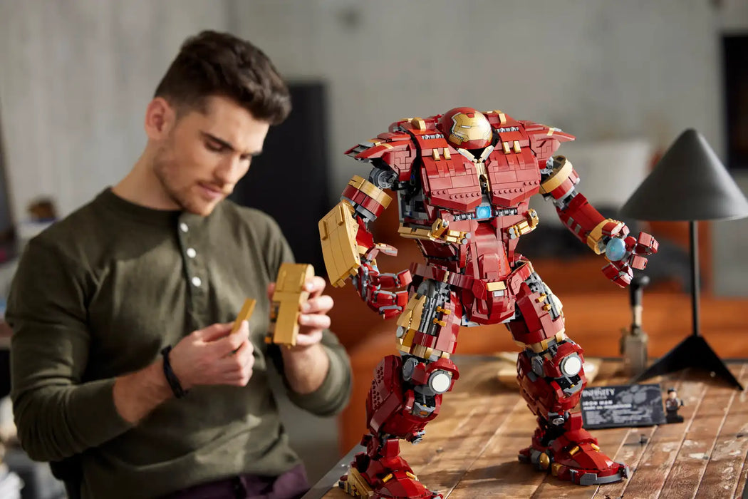 LEGO® Marvel Hulkbuster 76210