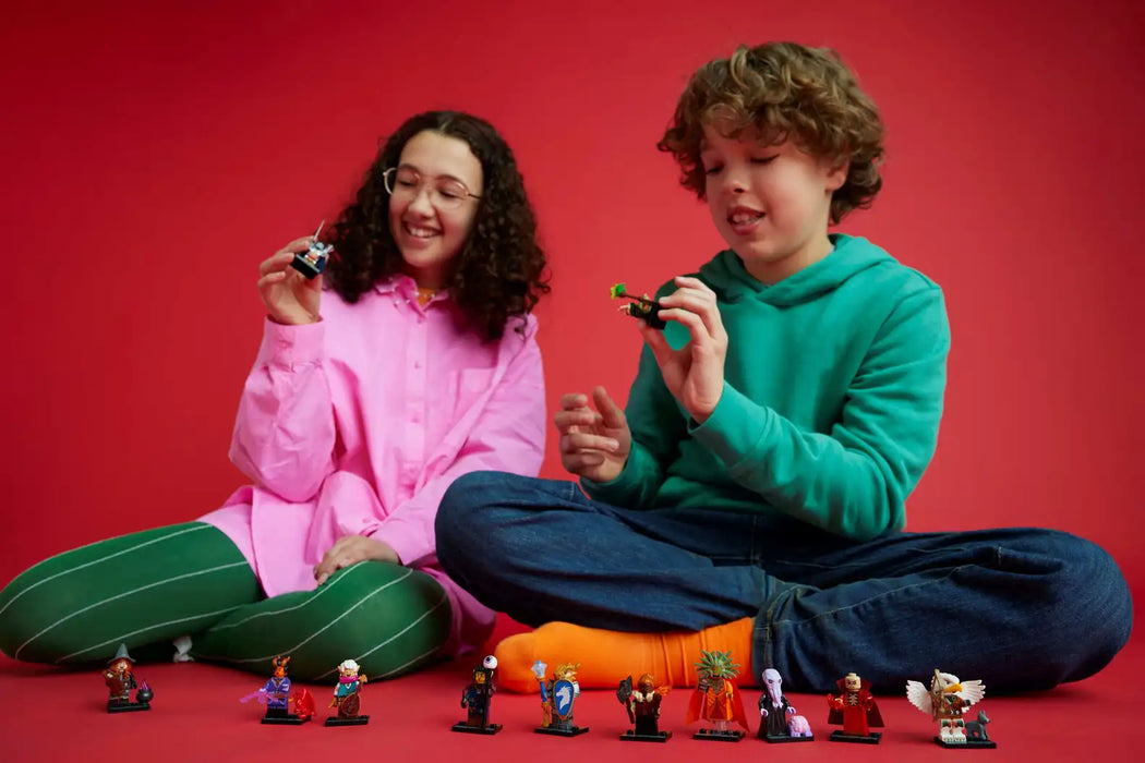 LEGO® Minifigures™ Dungeons & Dragons® 71047 - Dragonborn Paladin - Sealed LEGO® Minifigure Box